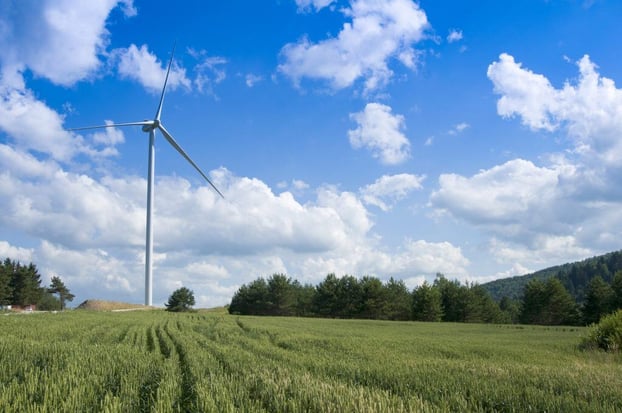 wind-turbines-P4BJ2MP-1024x680