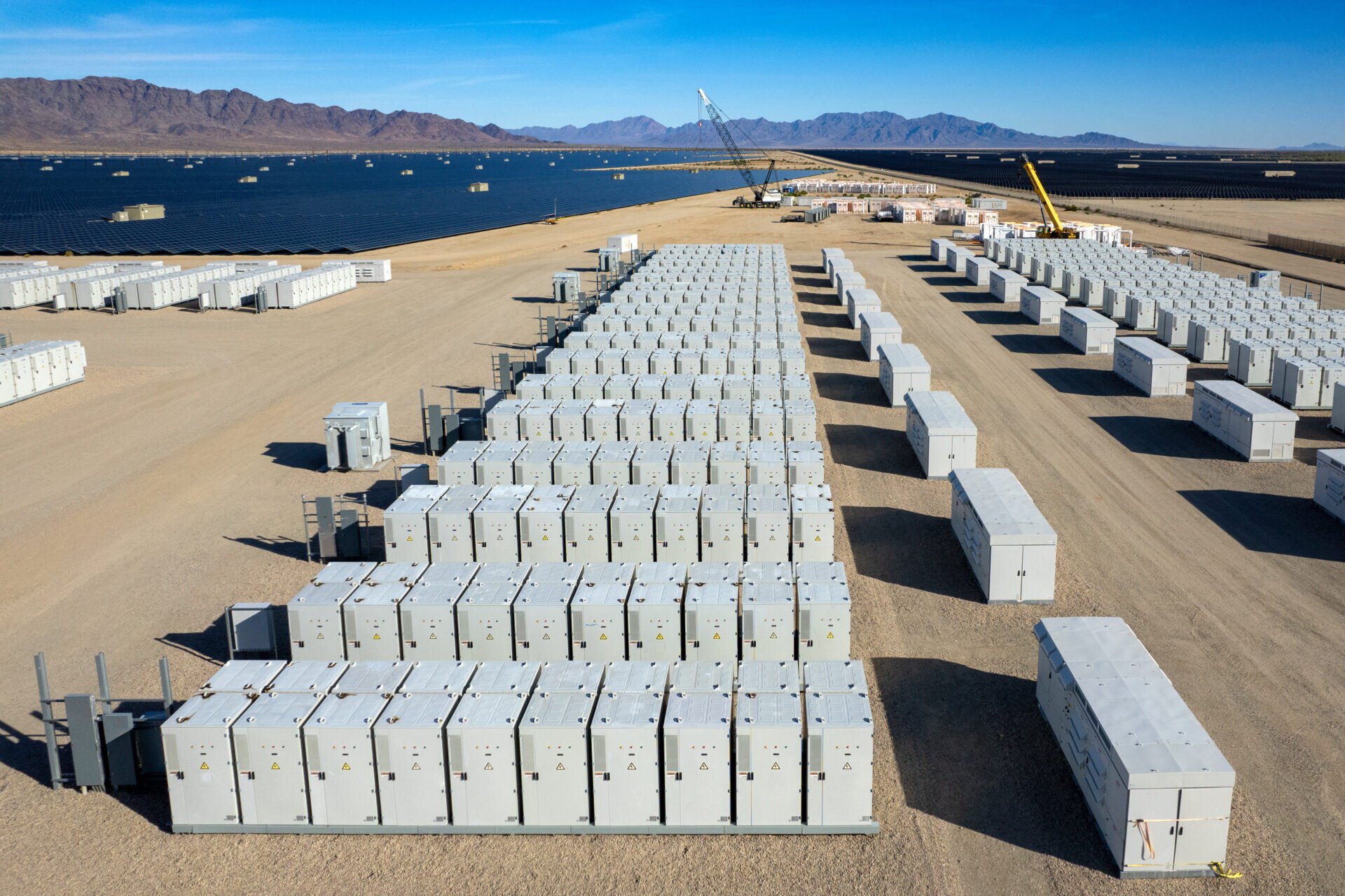 140MW / 560MWh Energy Storage System Energization In California